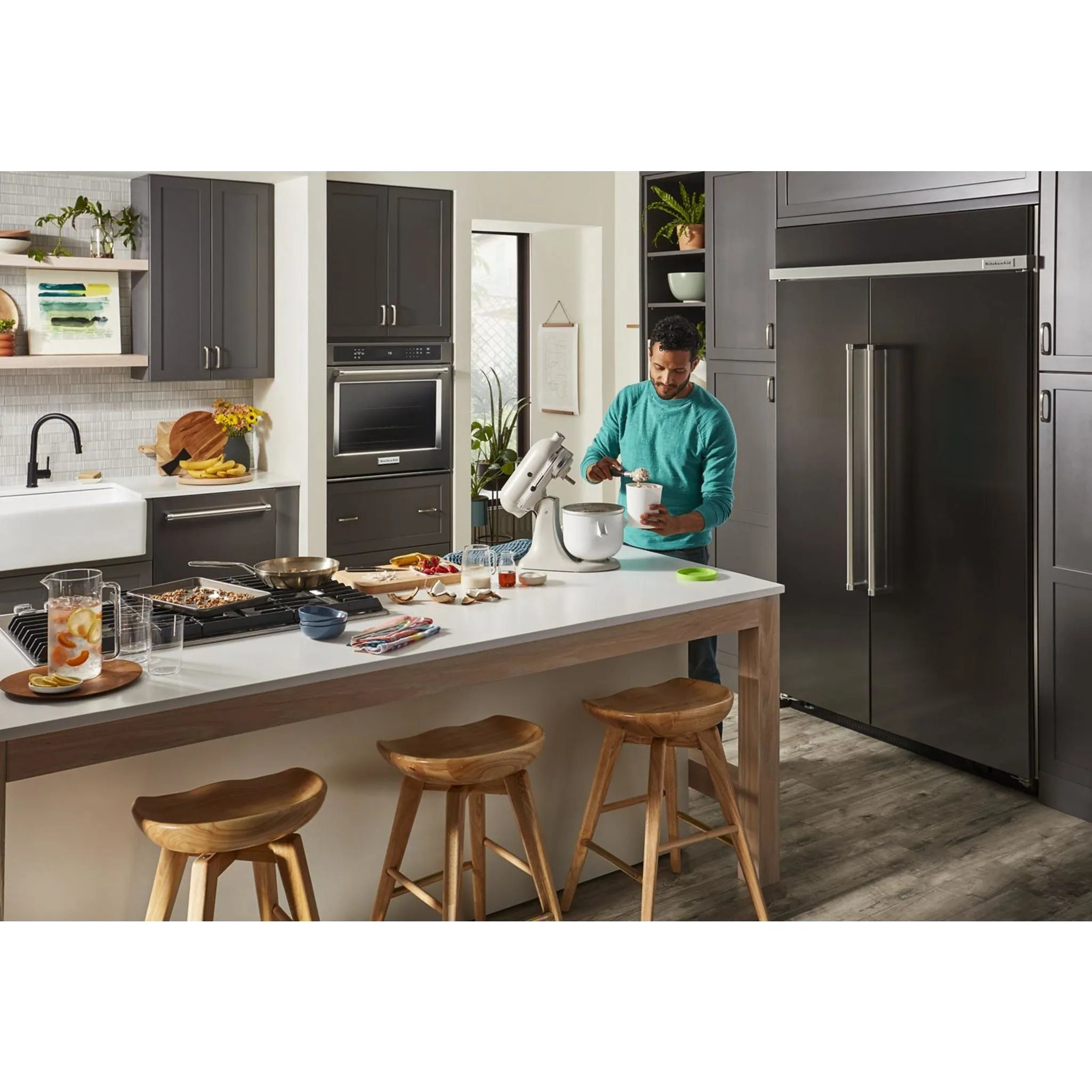 KitchenAid  25.5 cu.. ft. 42" Built-In Side-by-Side Refrigerator with PrintShield Finish (KBSN702MBS)