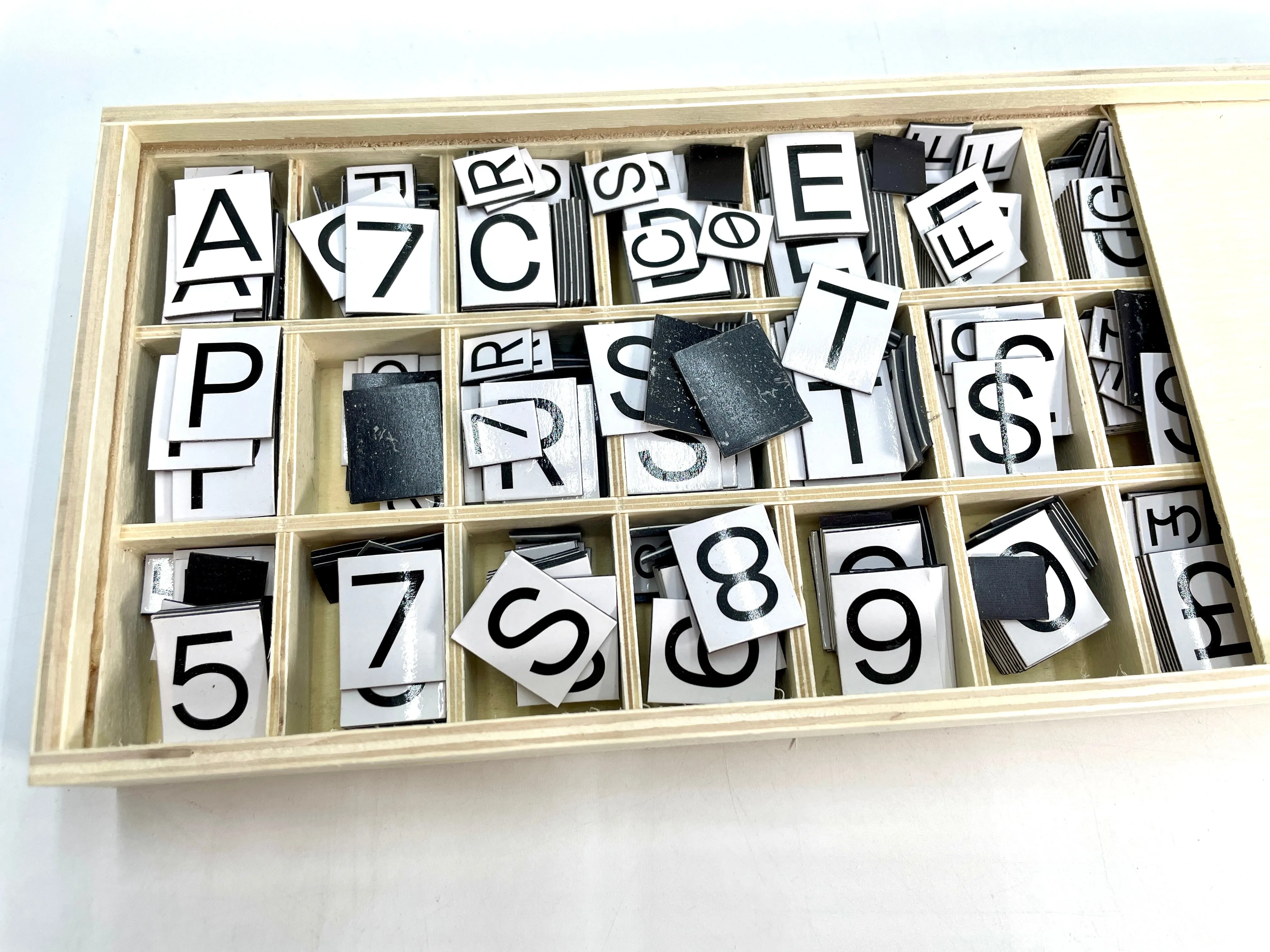 Magnet Letters & Numbers in a Wooden Box